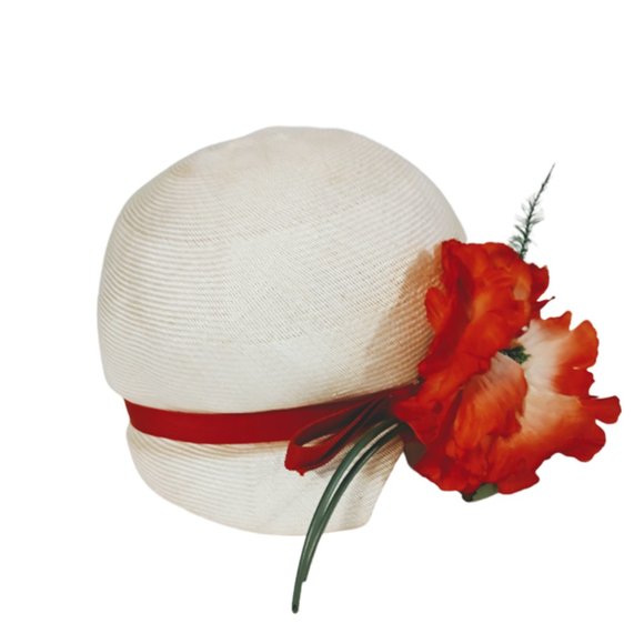 1960s Vintage White Bubble Cloche Hat With A Large Red Poppy Flower Designer - Picture 4 of 6
